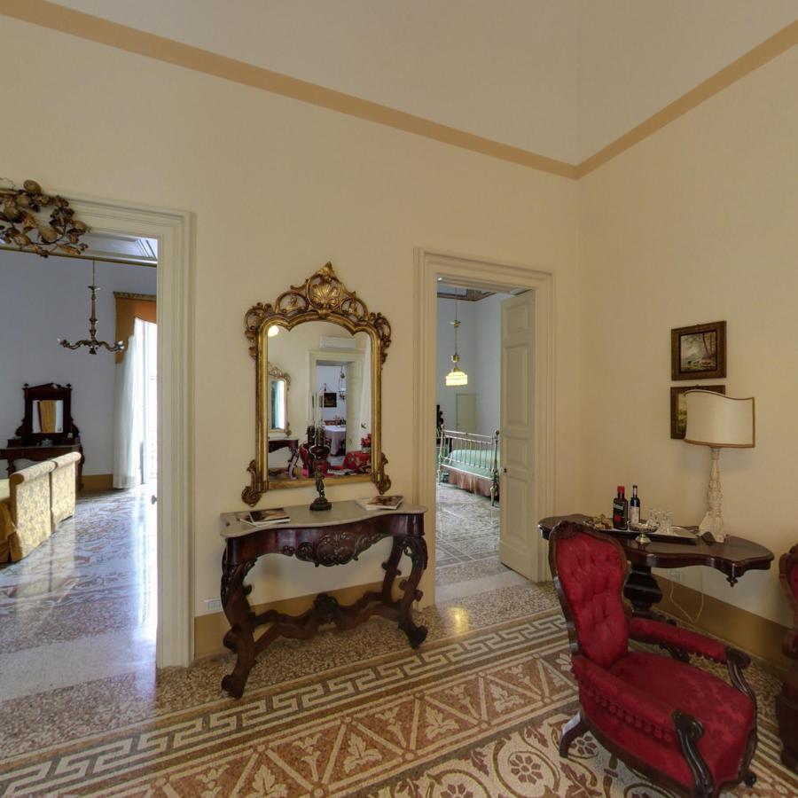 Palazzo Pio Apartment Lecce Exterior photo